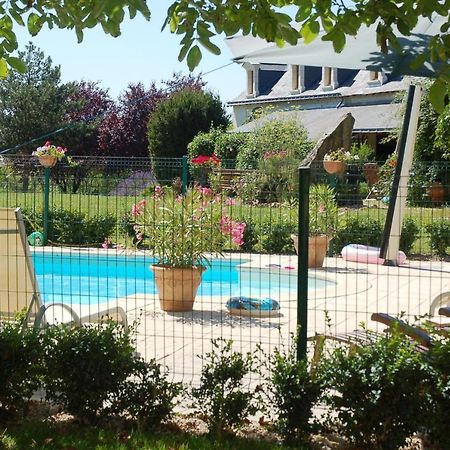 Le Logis Du Pressoir Self Catering Gites In Beautiful 18Th Century Estate In The Heart Of The Loire Valley With Heated Pool And Extensive Grounds. Les Bois-d'Anjou Exterior photo