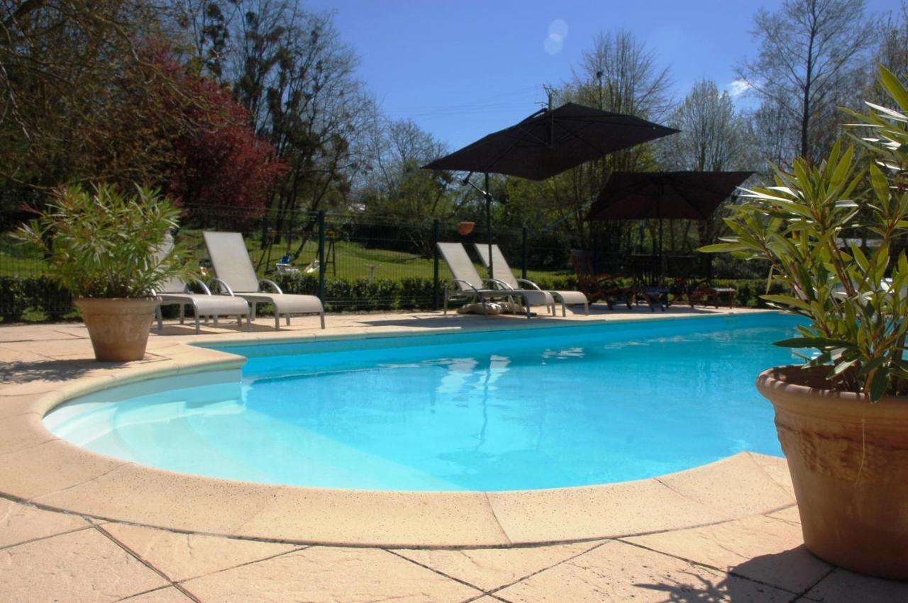 Le Logis Du Pressoir Self Catering Gites In Beautiful 18Th Century Estate In The Heart Of The Loire Valley With Heated Pool And Extensive Grounds. Les Bois-d'Anjou Exterior photo