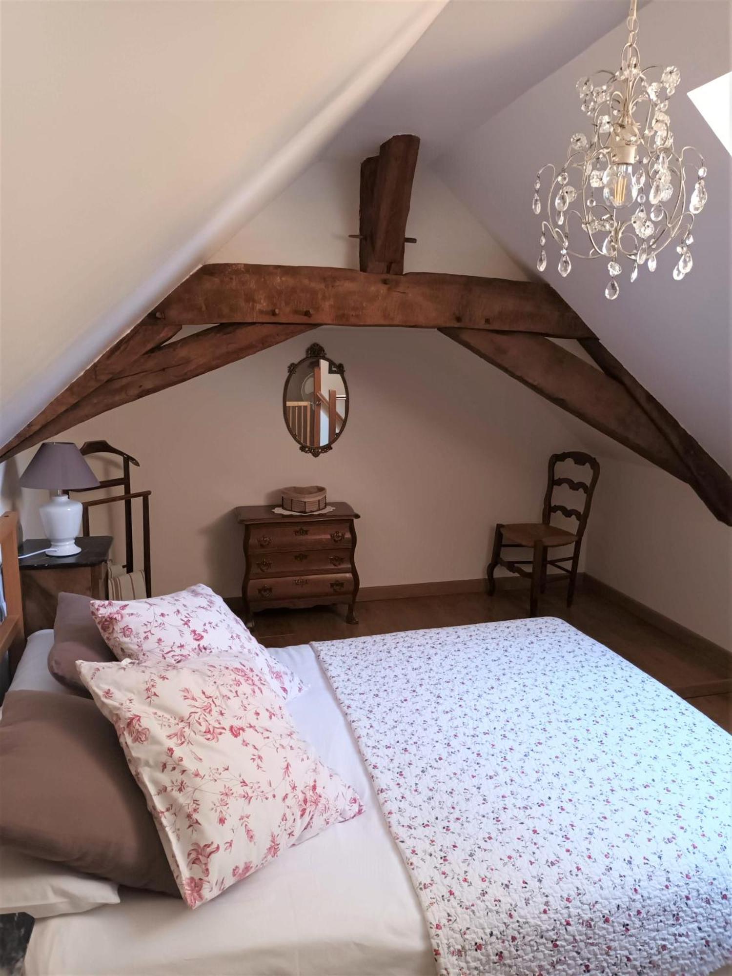 Le Logis Du Pressoir Self Catering Gites In Beautiful 18Th Century Estate In The Heart Of The Loire Valley With Heated Pool And Extensive Grounds. Les Bois-d'Anjou Room photo