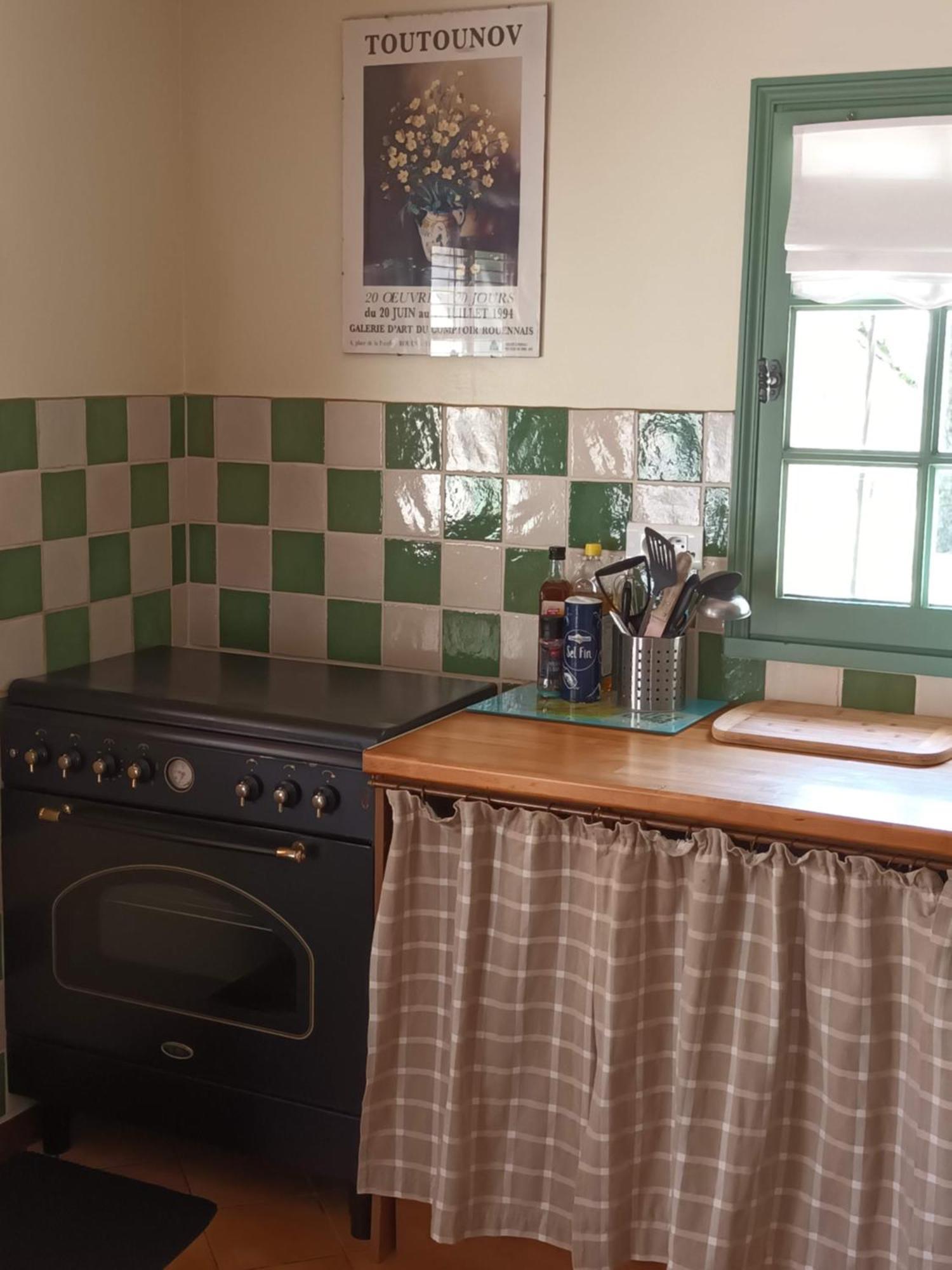 Le Logis Du Pressoir Self Catering Gites In Beautiful 18Th Century Estate In The Heart Of The Loire Valley With Heated Pool And Extensive Grounds. Les Bois-d'Anjou Room photo